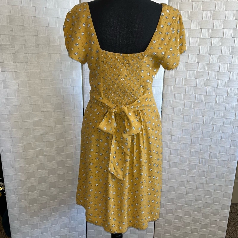 Abercrombie And Fitch Womens Yellow Floral Tie Back Dress Size Small Ditsy Flowy - Picture 5 of 13